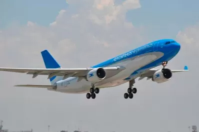 Atención pasajeros: demoras y cancelaciones en todos los aeropuertos por una asamblea gremial