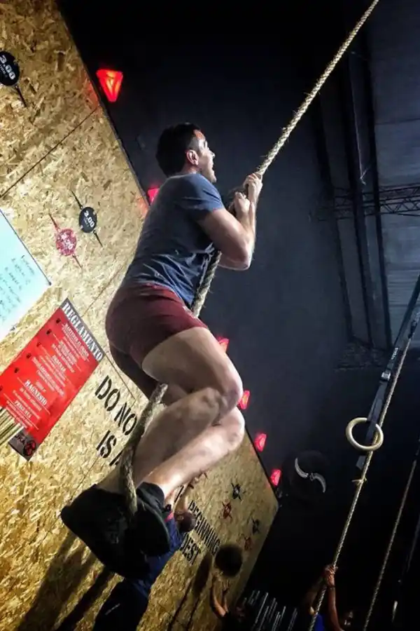 ENSEÑANZA PERSONALIZADA. La asistencia del profesor - coach es de suma importancia para que la práctica se lleve adelante de manera adecuada y segura.  