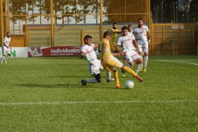San Jorge chocó esta vezcontra su poca fortuna