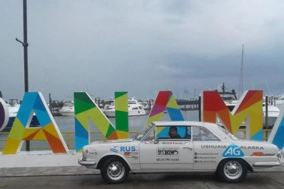 Héctor, el tucumano que recorre América en un Torino modelo 1969