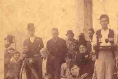 Prócer en Tucumán, 1886