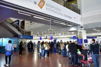 El lunes no habrá vuelos en el país por un paro total de aeronáuticos