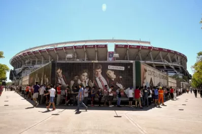 Unos 200 tucumanos estarán en el Monumental para ver la Superfinal de la Libertadores