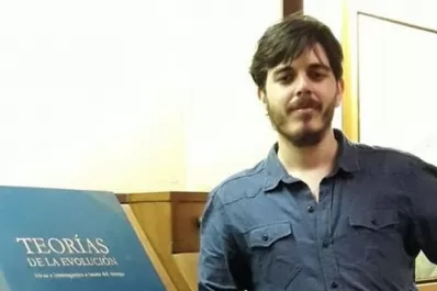 Encuentran muerto a un periodista en un hotel alojamiento: buscan a la mujer que lo acompañaba