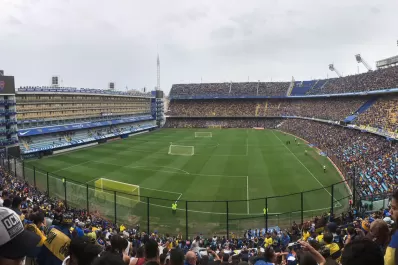 La Bombonera abrió sus puertas y se llenó de hinchas para ver la práctica de Boca