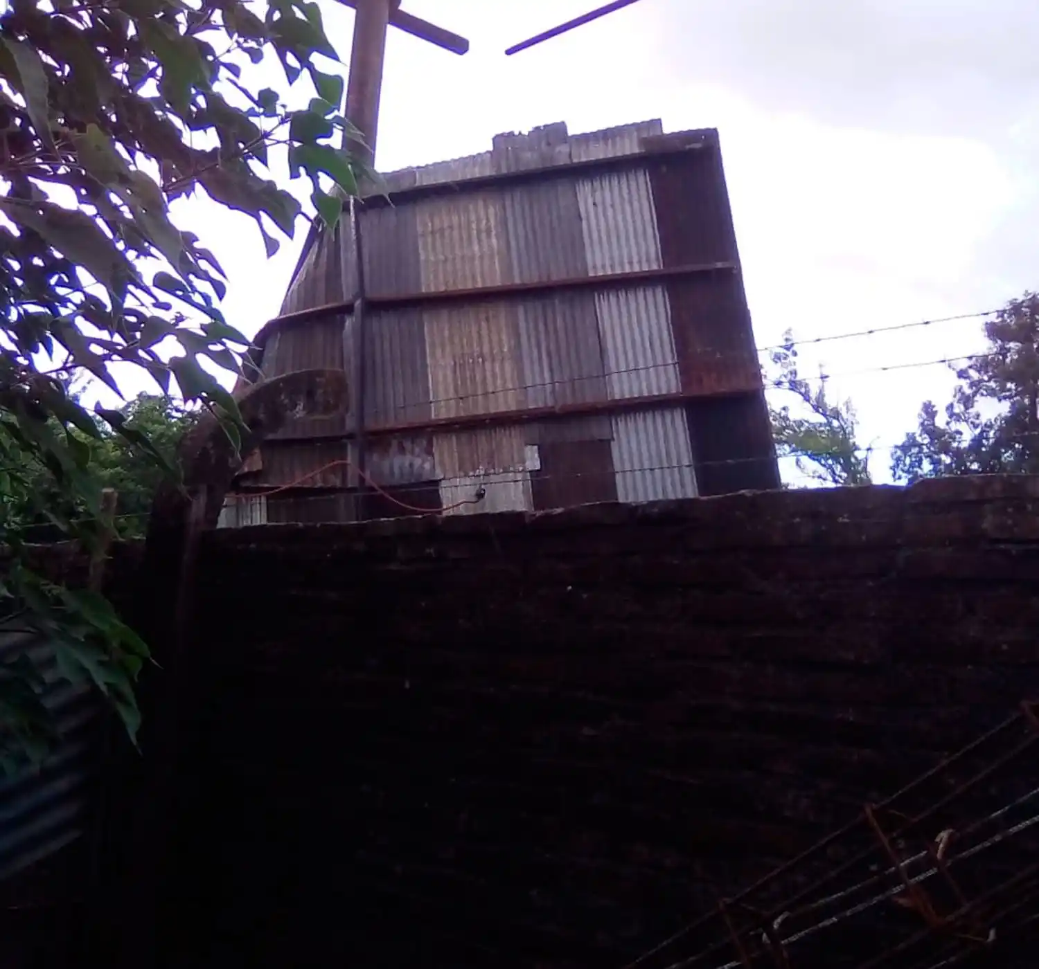 VIENTOS. Alem al 3.000.