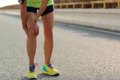 ¿Qué es la rodilla del corredor y cómo evitarla?