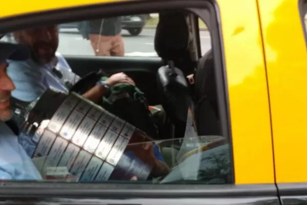 Superfinal insólita: la Copa se fue del Monumental en taxi