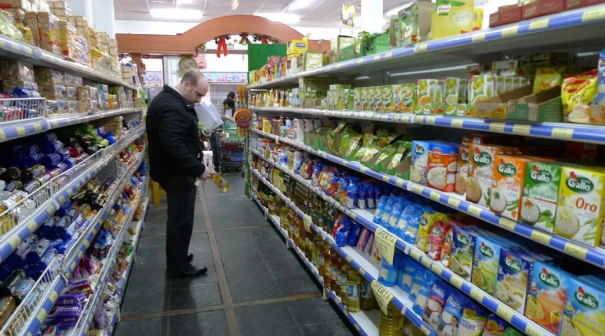 En septiembre la venta en los supermercados cayó el 7,9%