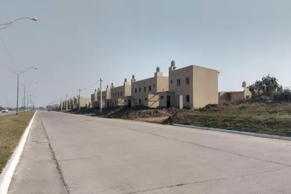 Hay 17.000 inscriptos para 166 casas en Lomas