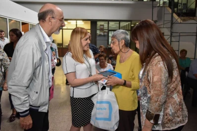 Entregan las últimas tablets del programa “más simple” en la municipalidad