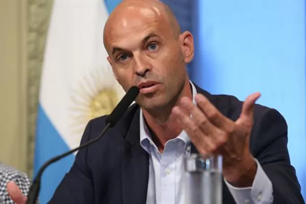 Dietrich dijo que los gremialistas aeronáuticos atentan contra Aerolíneas Argentinas