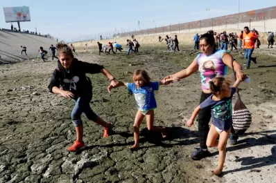 Defienden el derecho de los migrantes a pedir asilo