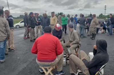Trabajadores de los ingenios Santa Rosa y La Corona vuelven a cortar la ruta 38