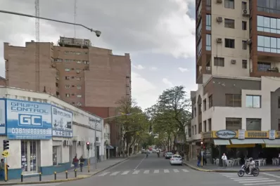 Le robaron la moto a un inspector de tránsito de la Municipalidad en pleno centro