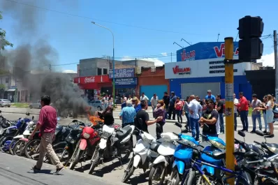 Hacen paro en un call center en reclamo a los despidos