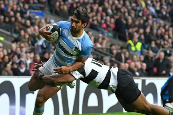 Nueva derrota para Los Pumas: cayeron sobre el final ante los Barbarians