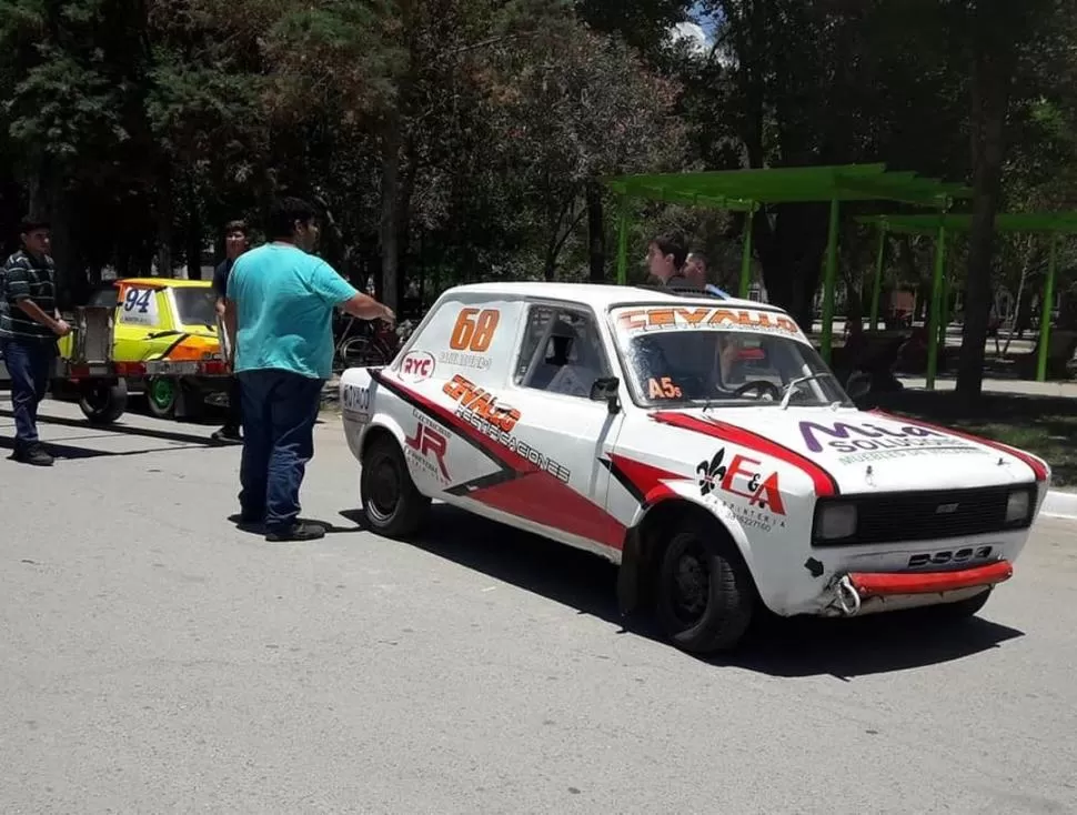 LOS PEQUEÑOS. La clase A-5s, la menor del torneo, es una de las que se definirá. Javier Cevallo será uno de los animadores. FOTO DE DANIEL CATA 