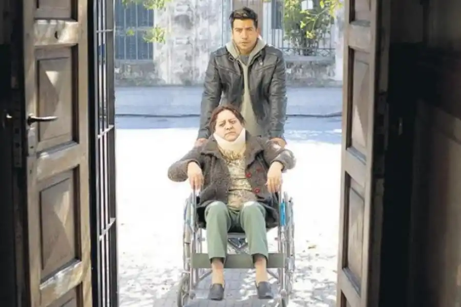 VISIBILIZAR UNA REALIDAD DURA. Escena de “El motoarrebatador”. 