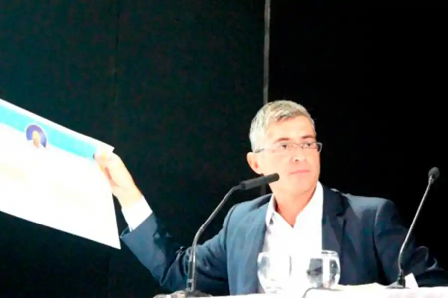 Ofensiva del radicalismo para que la SAT dé marcha atrás con el aumento