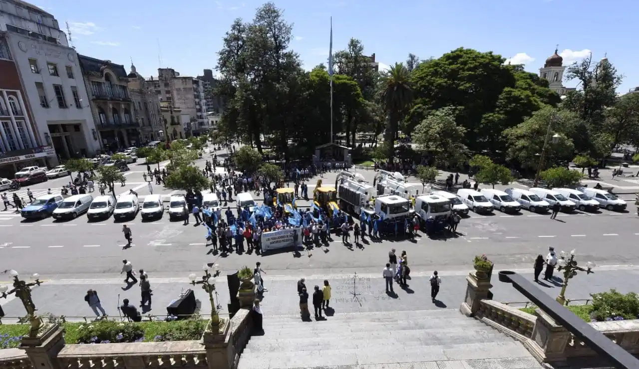 Manzur equipó a la SAT y le enrostró las inversiones al intendente Alfaro