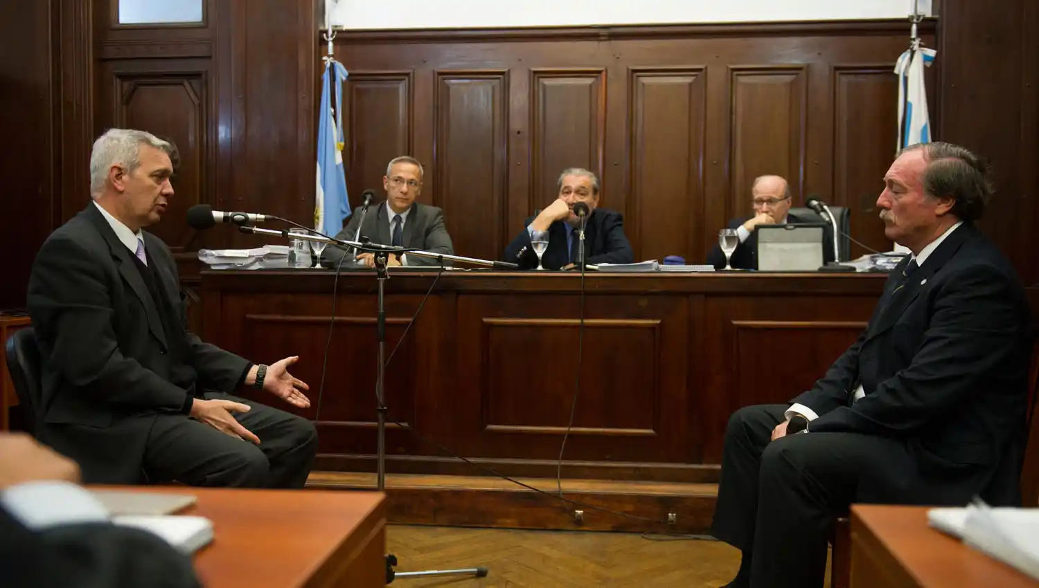 CAREO3. Di Lella - Sánchez.