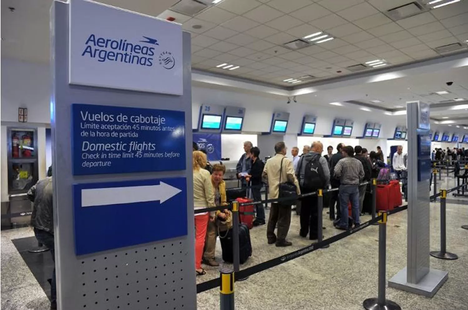 Aerolíneas denunció que los gremios se negaron a escuchar una nueva propuesta salarial
