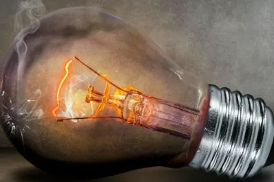 Ante la quita de subsidios, la Provincia aplicaría una tarifa social en las boletas de la luz