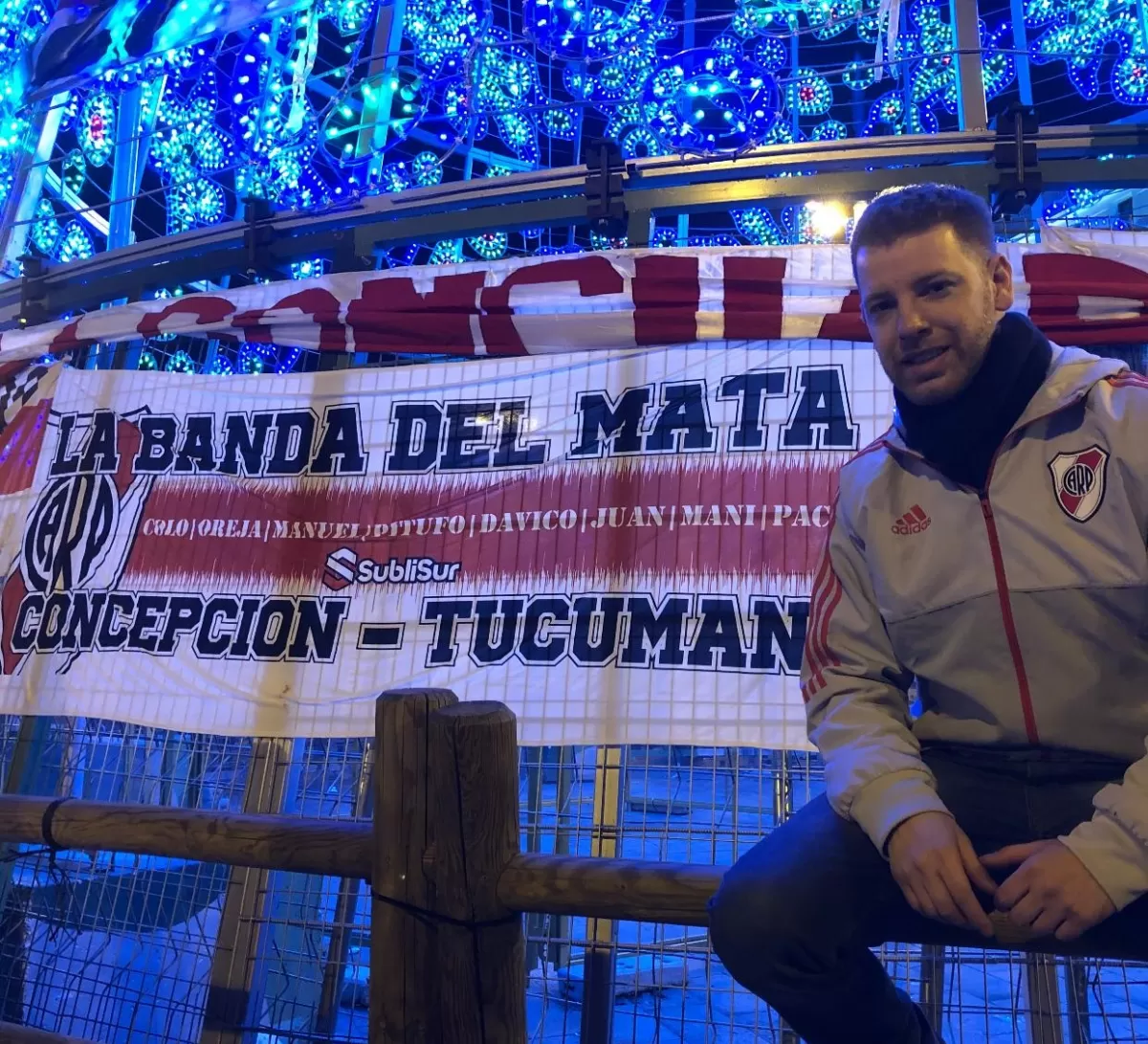 Un tucumano fanático de River se fue a España, donde estará sólo 72 horas, para la final 
