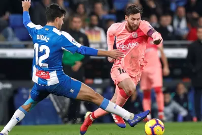 No ha nacido nadie que se pueda sentar en la mesa de Leonel, aseguró un relator