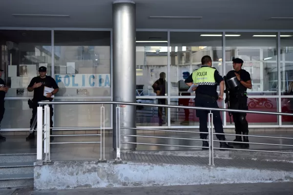 Un cadete de Policía mató a su hermano en el barrio Ex Aeropuerto