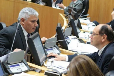 Opositores piden que el crédito de $ 1.000 millones vaya a obras