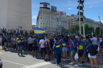 Fuera de los festejos, Angelici negoció con Guillermo