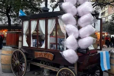 Enrique Romero justificó el secuestro del carrito colonial que vendía en el Paseo de la Independencia