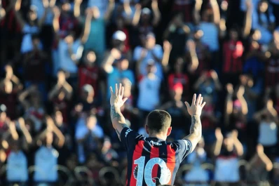 Pipi Romagnoli tuvo un emotivo partido de despedida en el Nuevo Gasómetro