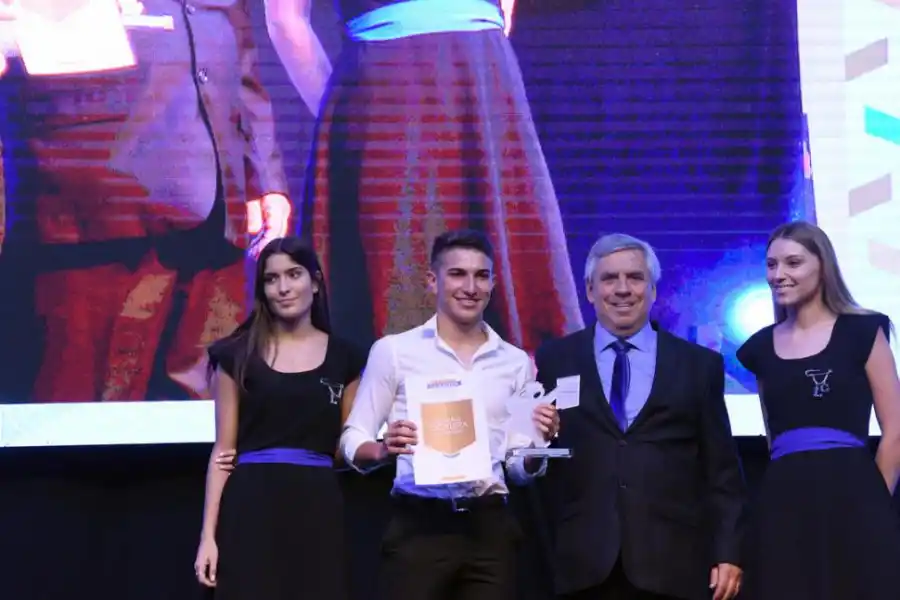 Sueña con los pies en la tierra