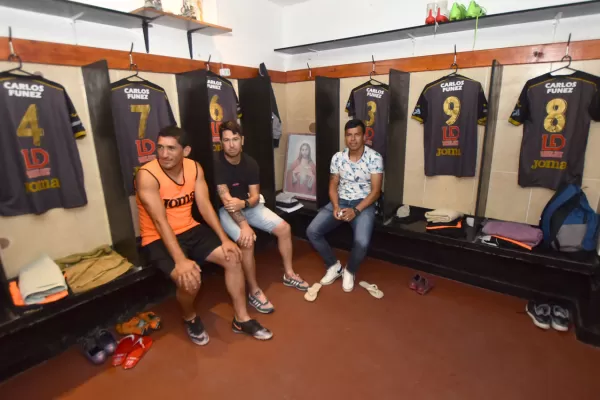 Jugadores de Concepción FC repararon las instalaciones de su club