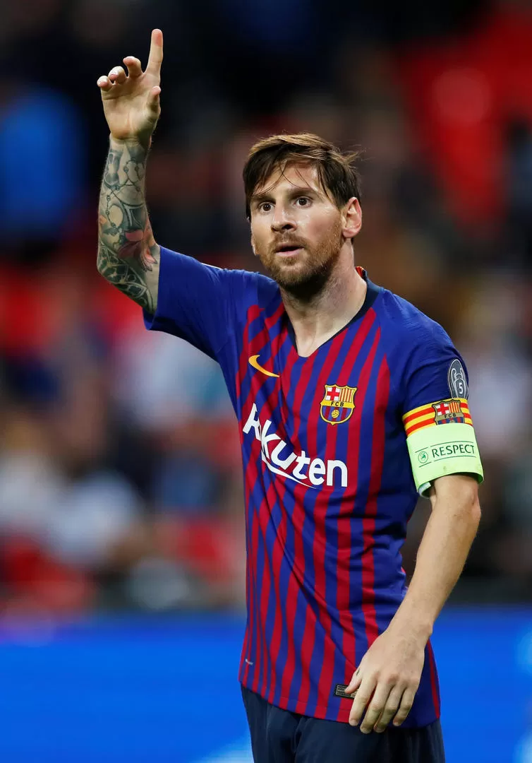 CORAZÓN “CULÉ”. Messi se crió en las inferiores de Barcelona y lleva 15 temporadas jugando en ese club. 