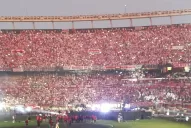 Los hinchas de River colmaron su estadio para celebrar la Libertadores junto al equipo