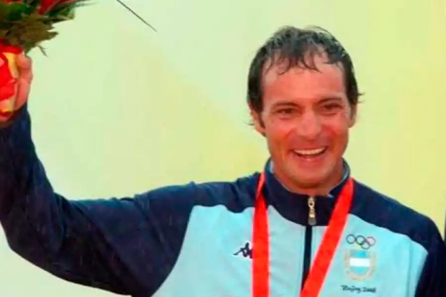 Como el Pulguita, estos deportistas también decidieron incursionar en la política