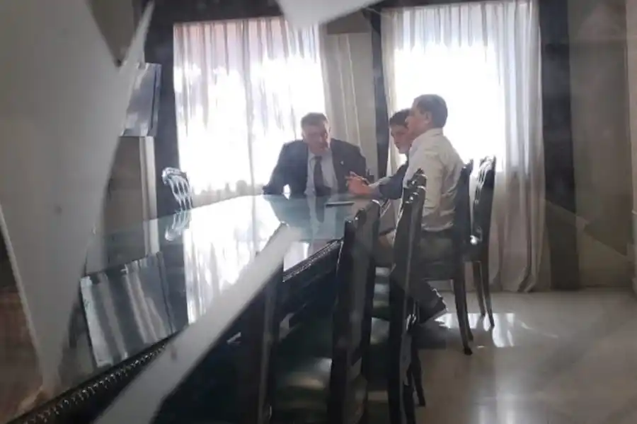 REUNIÓN PRIVADA. El 