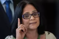 El primer decreto de Bolsonaro inquieta a indígenas y a gays