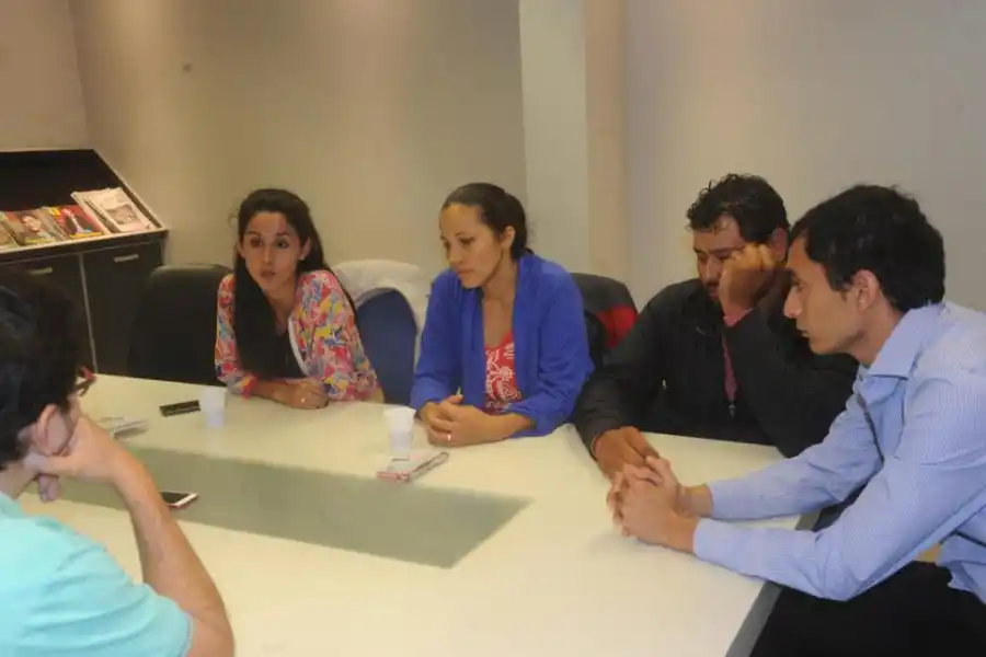 DEFENSA. Los padres del adolescente junto a sus abogados, conmocionados por lo ocurrido, exigen su libertad la gaceta / foto de Antonio Ferroni