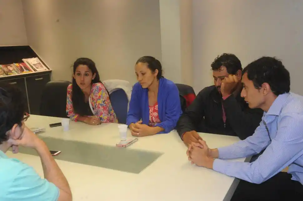 DEFENSA. Los padres del adolescente junto a sus abogados, conmocionados por lo ocurrido, exigen su libertad la gaceta / foto de Antonio Ferroni