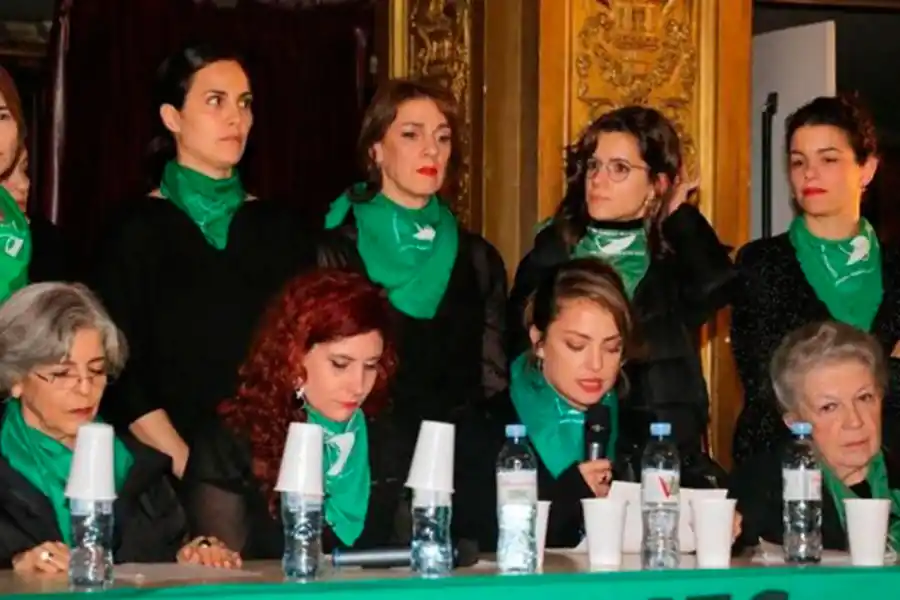 ACTRICES ARGENTINAS. Unidas frente a la denuncia de Thelma Fardin al actor Juan Darthés