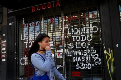 Según Ecolatina, los salarios corren por detrás de los precios