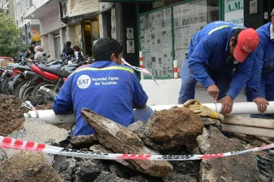 Restringen el tránsito vehicular en Virgen de la Merced al 600