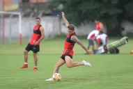 Jugadores e hinchas de San Martín alistan sus bolsos para el amistoso en Salta 