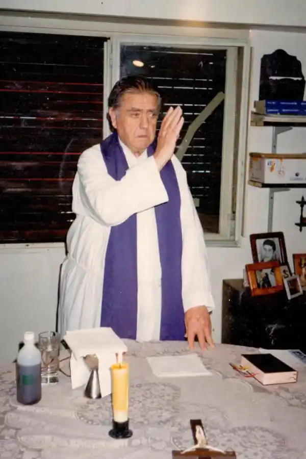 BENDICIÓN. R.P. Hugo Lamaison.