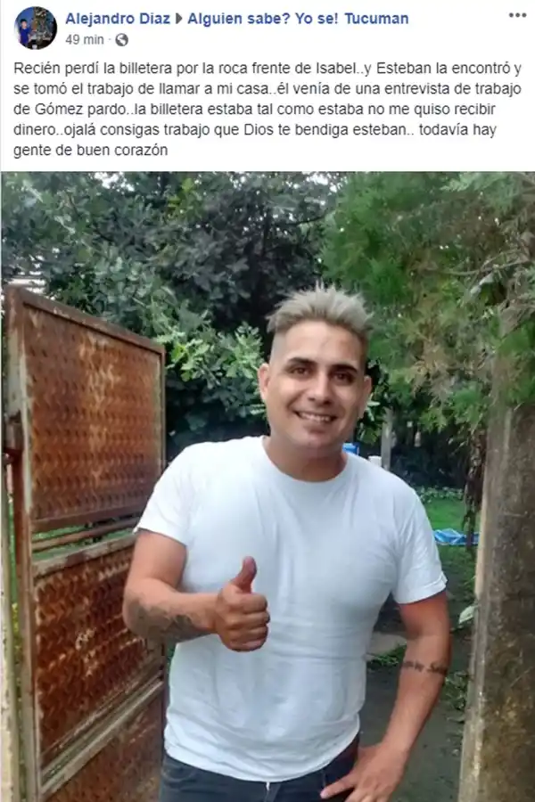 Encontró una billetera en la calle, llamó por teléfono al dueño y se la devolvió